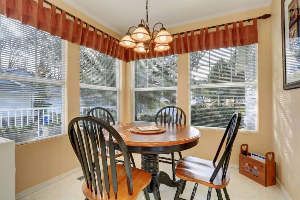 020507020025-01-Conrner-Window Corner Window