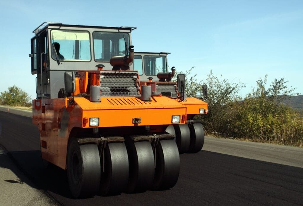 0208070002-3-Pnuematic-tyred-roller-compactor_16458730_xxl Pneumatic Roller