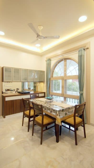 6-Seater-Wooden-Dining-Table-01 Swiper Content 0