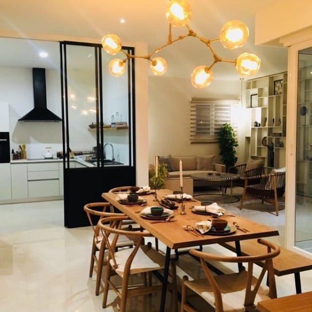 6-Seater-Wooden-Dining-Table-with-Metal-Legs-1 Swiper Content 0