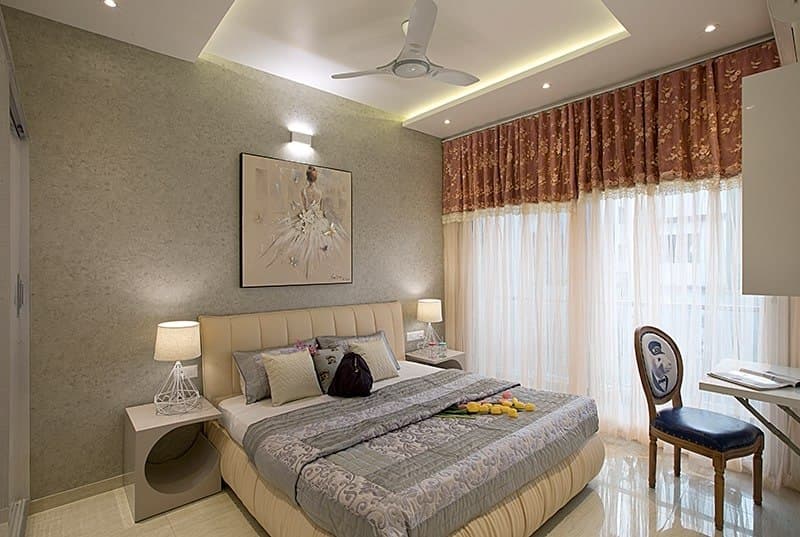 Bedroom-with-Upholstered-Double-Bed-Tufted-Upholstered-Headboard-Side-Tables-with-Table-Lamp Design Detail Banner 0