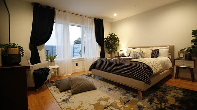 Contemporary-Bedroom-01 Swiper Content 0