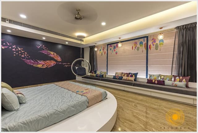 Contemporary-Designed-Bedroom-accommodating-Round-Wooden-Low-Heighted-Bed-3 Swiper Content 2