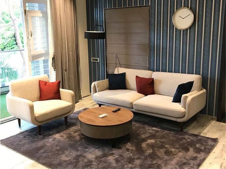 Contemporary-Style-2-Single-Seater-Off-White-Upholstered-Sofa Design Detail Banner 0