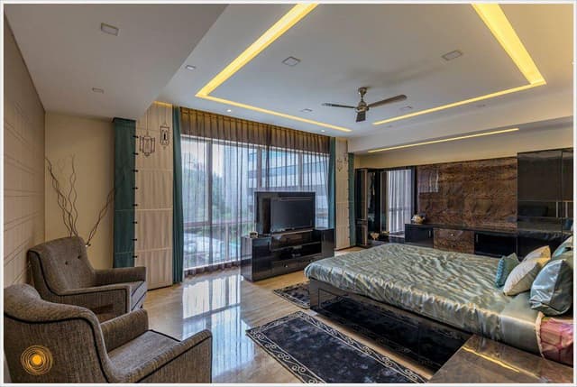 Contemporary-Styled-Bedroom-incorporating-Glossy-Finished-Double-Bed-with-Storage-below-Floor-Mounted-Side-Tables-Tufted-Upholstered-Headboard-1 Swiper Content 0