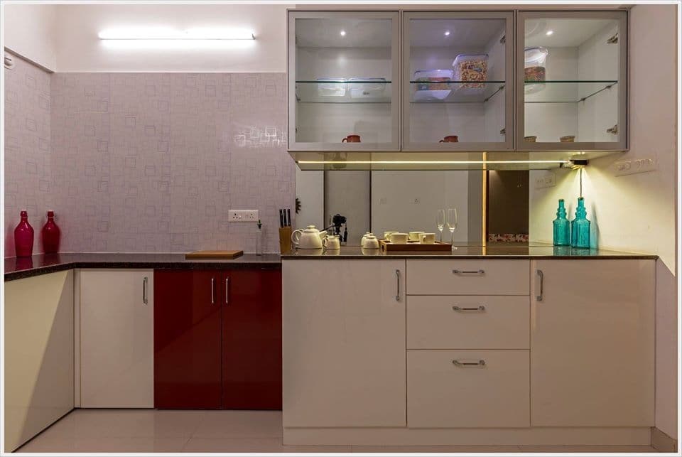 Kitchen-with-L-Shaped-Kitchen-Counter-Black-Granite-Kitchen-Countertop Design Detail Banner 0