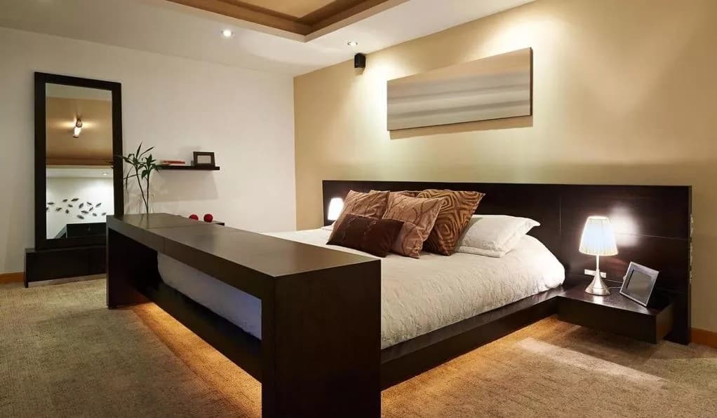 Minimalist-Modern-designed-Bedroom-accommodating-Wooden-Bed-1 Design Detail Banner 0