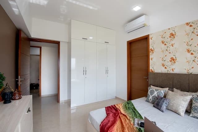 Modern-Bedroom-accommodating-Wooden-Bed-03 Swiper Content 2