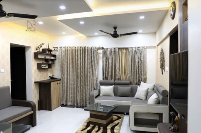 Small-Living-Room-incorporating-Sectional-Sofa-with-Cushions Swiper Content 1