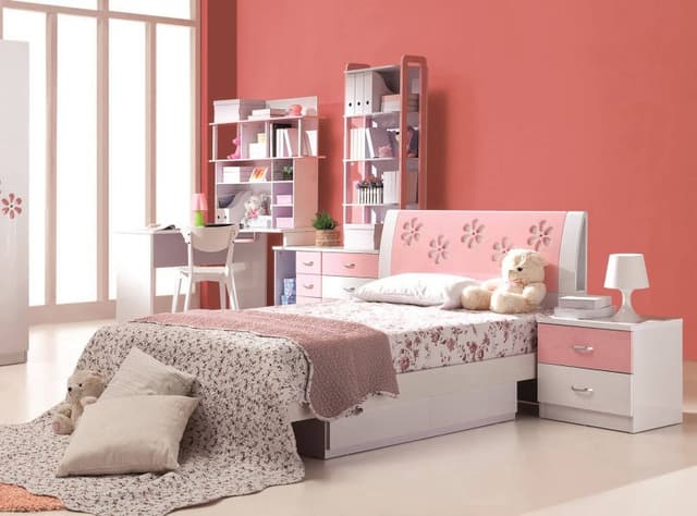 The-Pink-White-Colour-Theme-with-Floral-Patterns-and-Teddy-bear-is-Loudly-Saying-that-its-a-Girls-Bedroom. Swiper Content 0