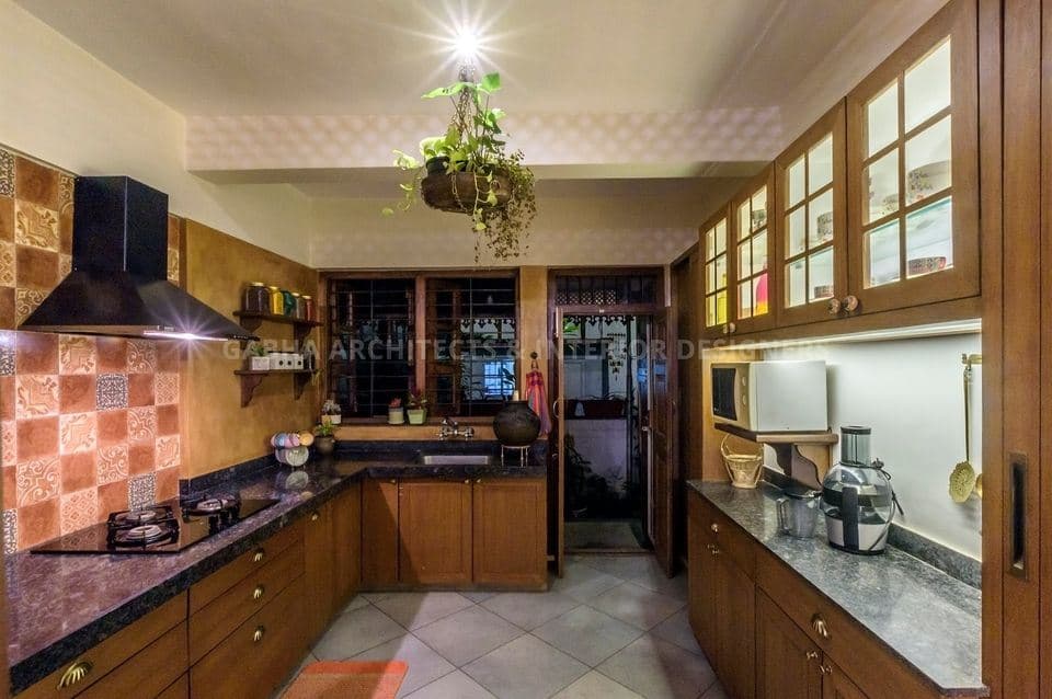 Traditional-L-Shaped-I-Shaped-Carpenter-Made-Wooden-Kitchen-Counters-with-Granite-Countertops. Design Detail Banner 1