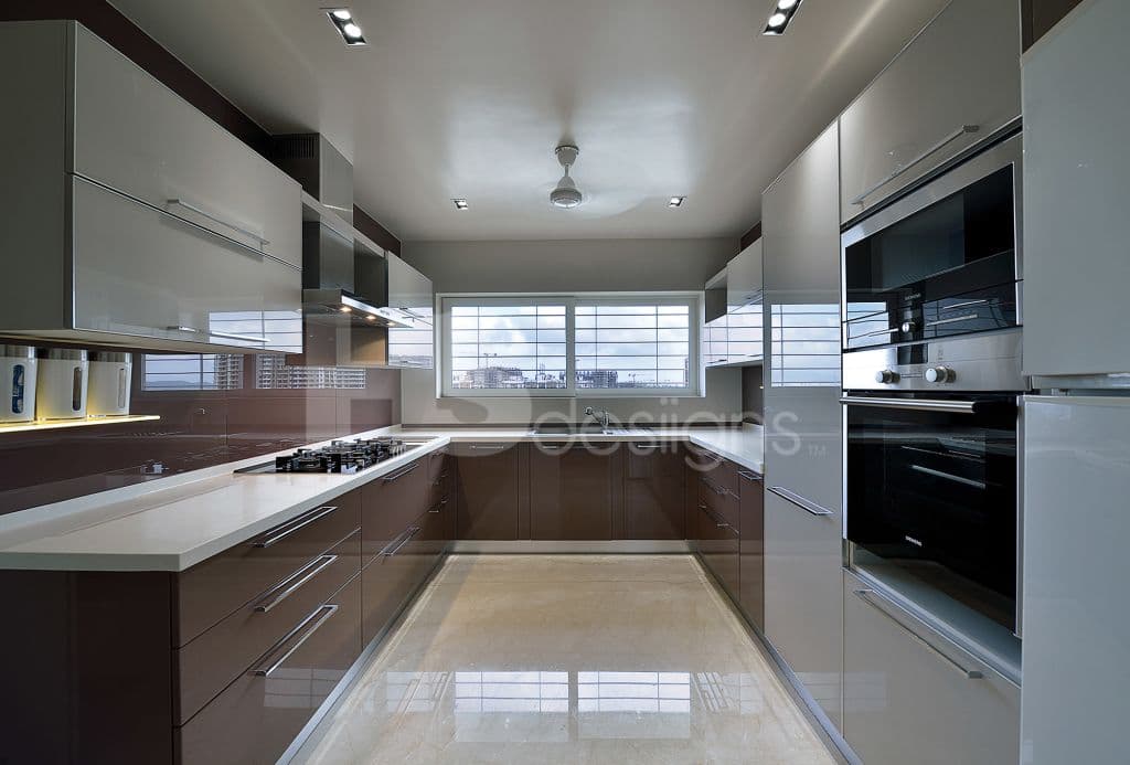 U-Shaped Kitchen with White Italian Marble Counter-top Design Detail Banner 0