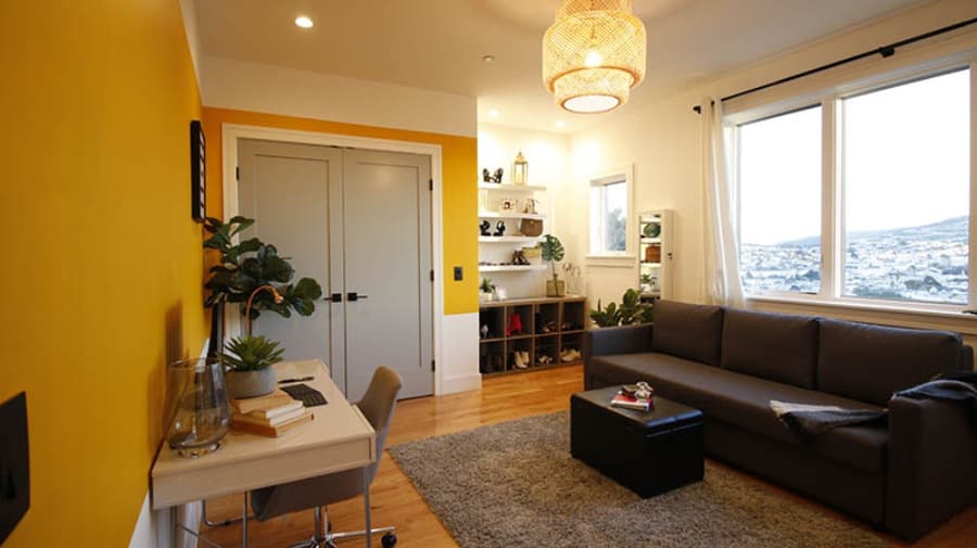 Yellow-White-Themed-Small-Modern-Living-Room-01 Design Detail Banner 0