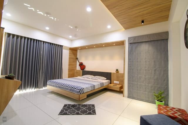 White minimalistic bedroom with shades of grey and wood White minimalistic bedroom with shades of grey and wood