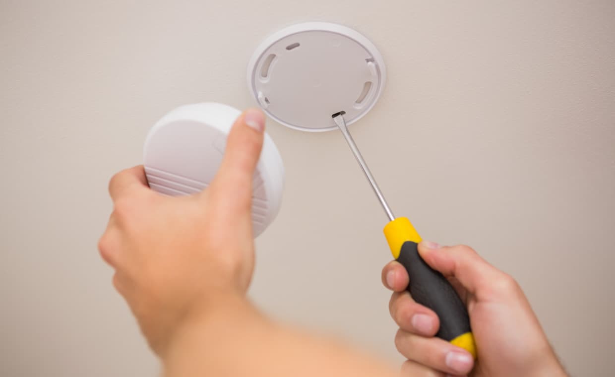 Hard-Wired Smoke Detector Installation Guide Hard-Wired Smoke Detector Installation Guide