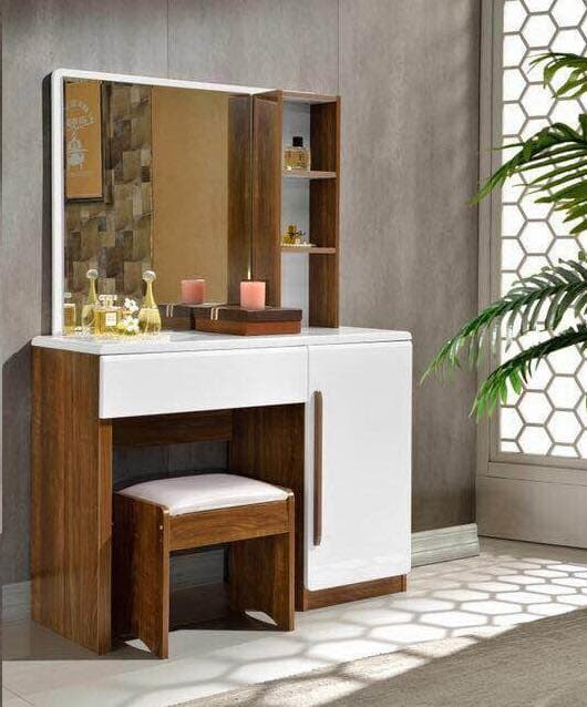 Brown & White Dressing Table Dressing Table