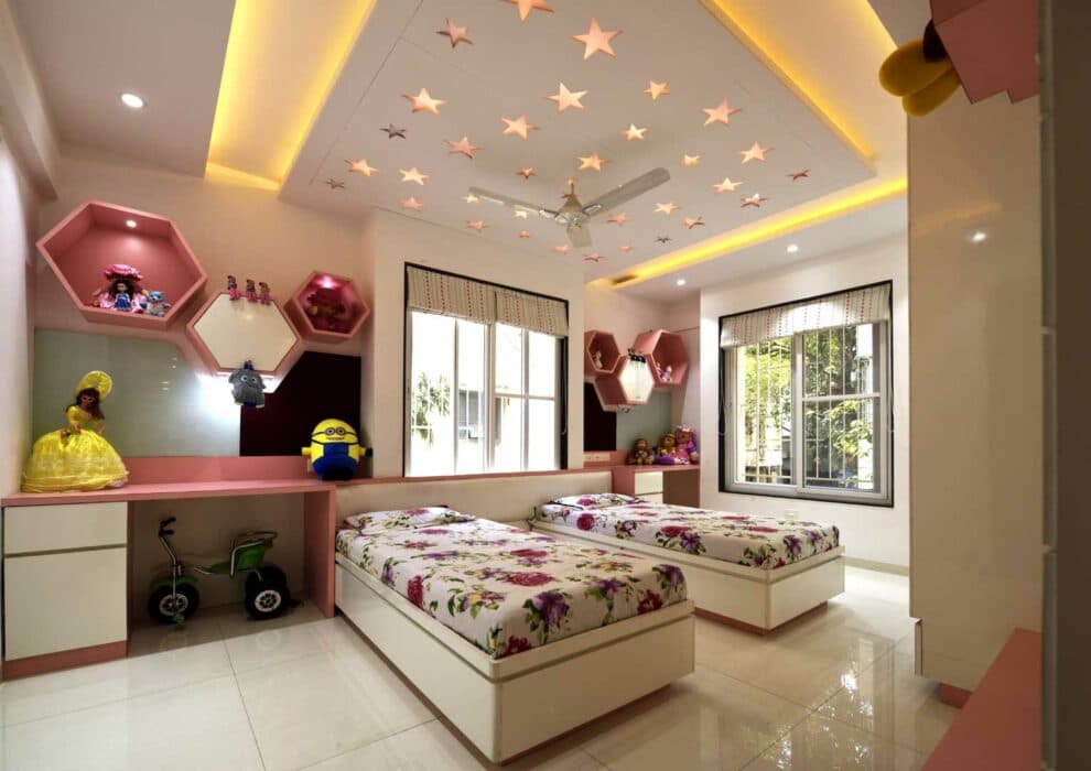 Pink & White themed Children’s Bedroom Pink & White themed Children's Bedroom