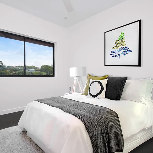 White Themed Bedroom with white Bed White Themed Bedroom with white Bed