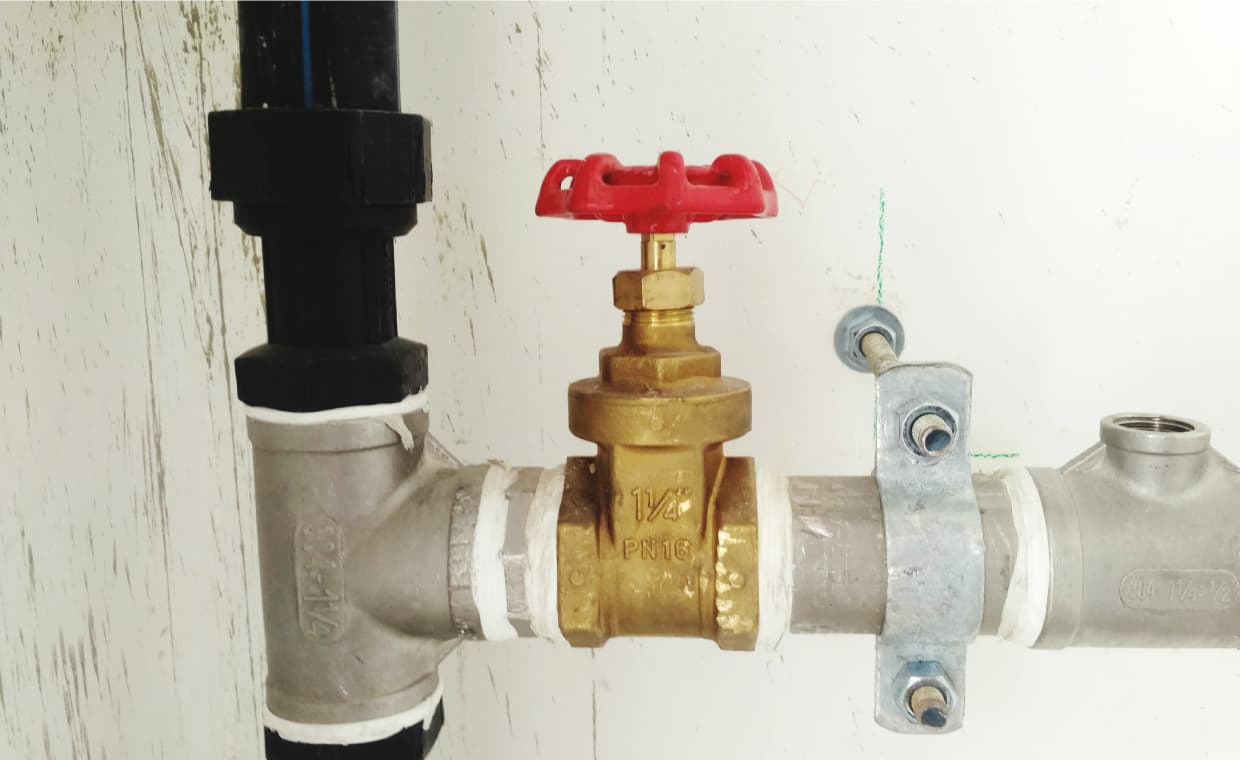 Main Water Shut-off Valves Main Water Shut-off Valves