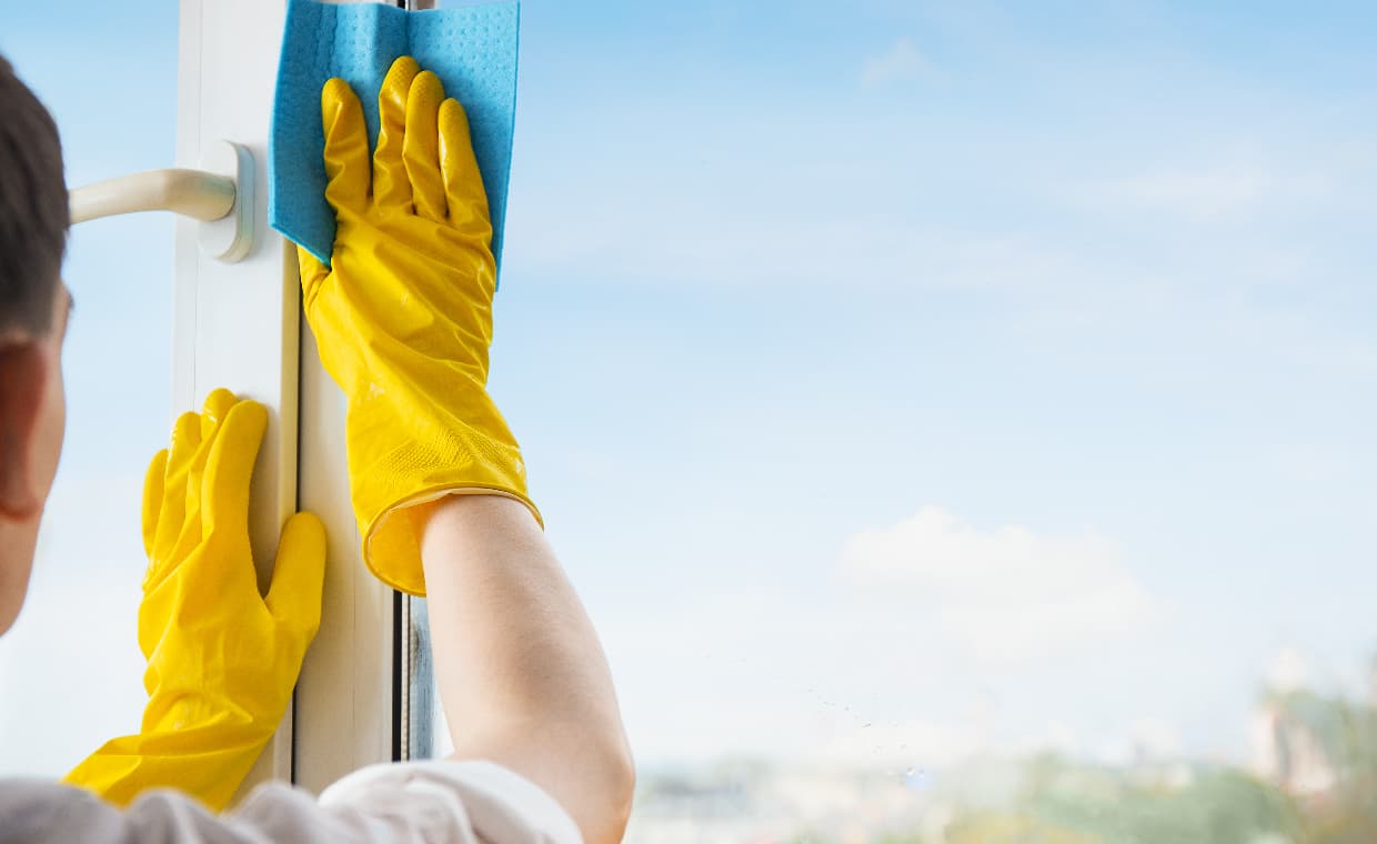 How to Clean Paint from Vinyl Window Frames How to Clean Paint from Vinyl Window Frames