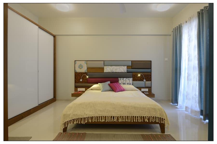 Modern Expansive Bedroom Modern Expansive Bedroom