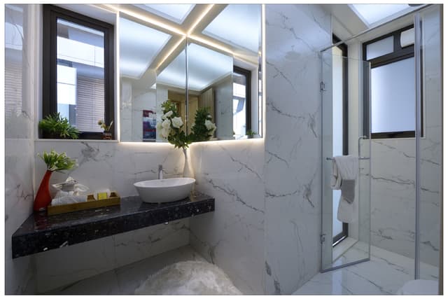 Luxurious Modern Bathroom with a Sleek Design Luxurious Modern Bathroom with a Sleek Design