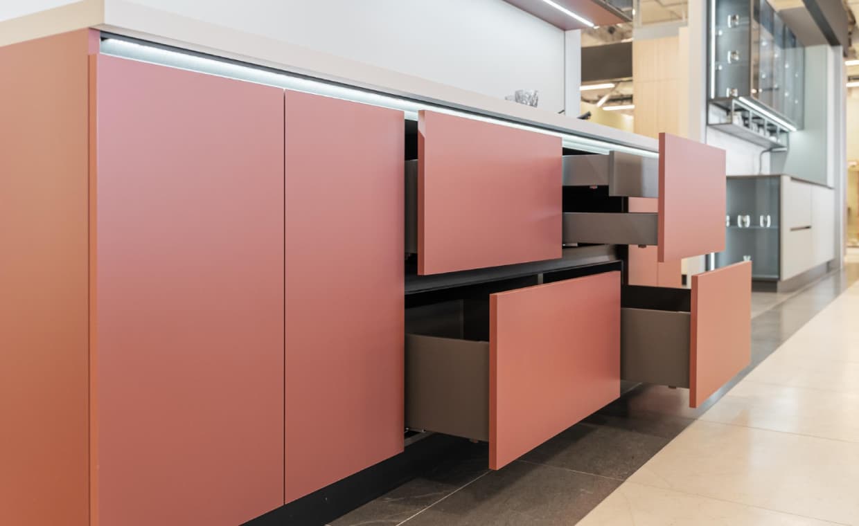 Contractors Relying on Wholesale Cabinetry Contractors Relying on Wholesale Cabinetry